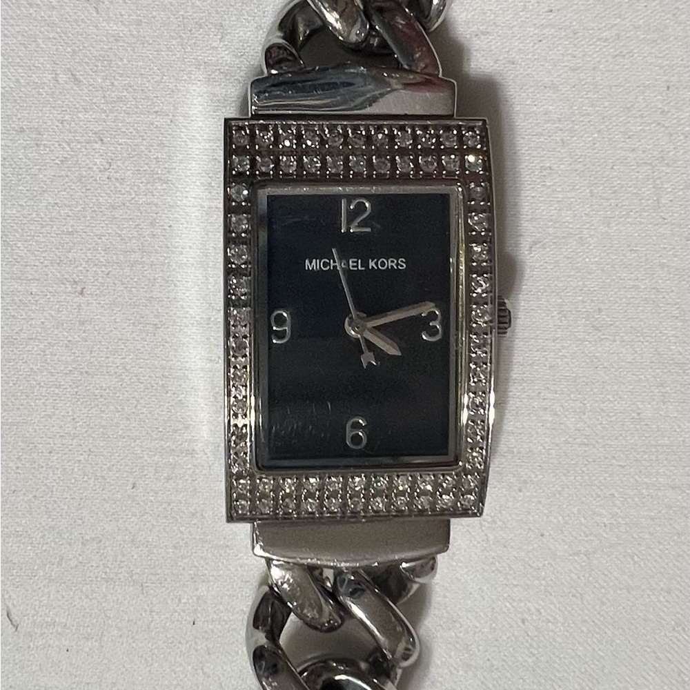 Women’s Special Edition Michael Kors Glitz Chunky Chain Bracelet Watch - Picture 6 of 7
